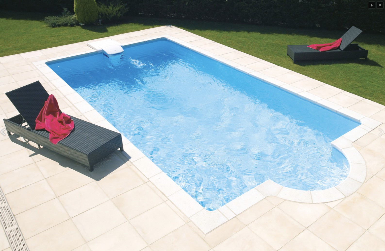pool construction workers